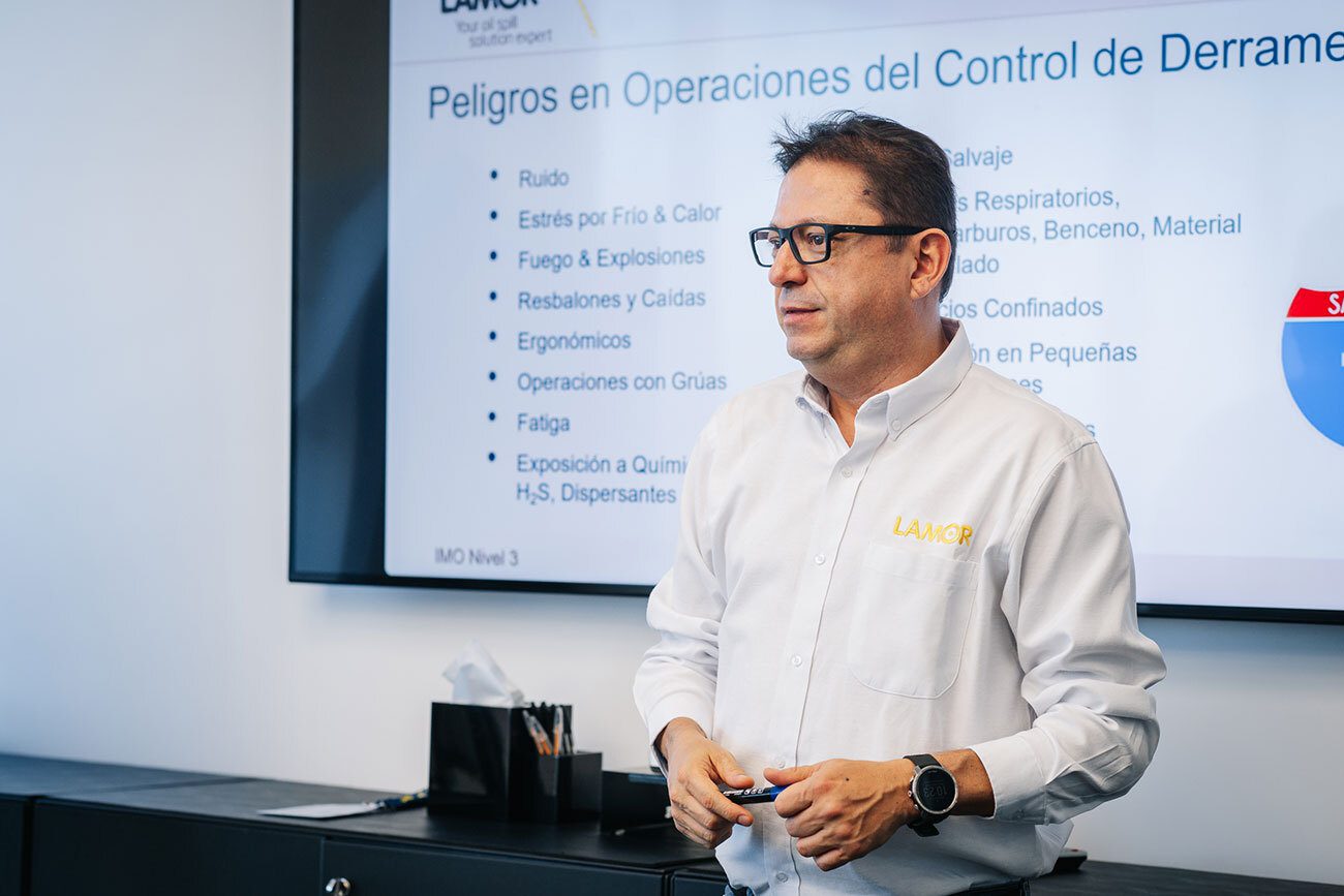 Horamar Diego Presenting Web 2