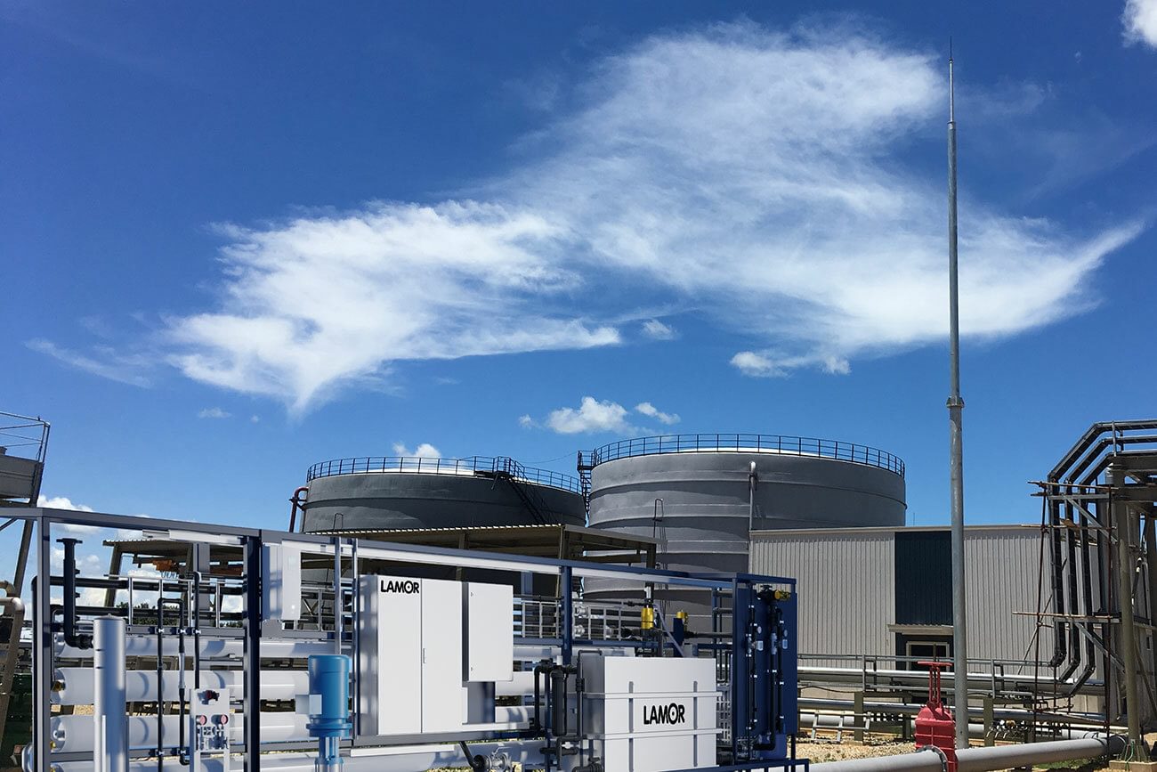 Process and potable water production site